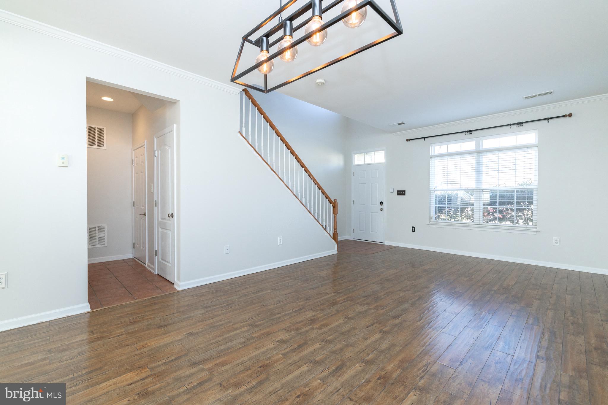 WAKELAND MANOR - Residential