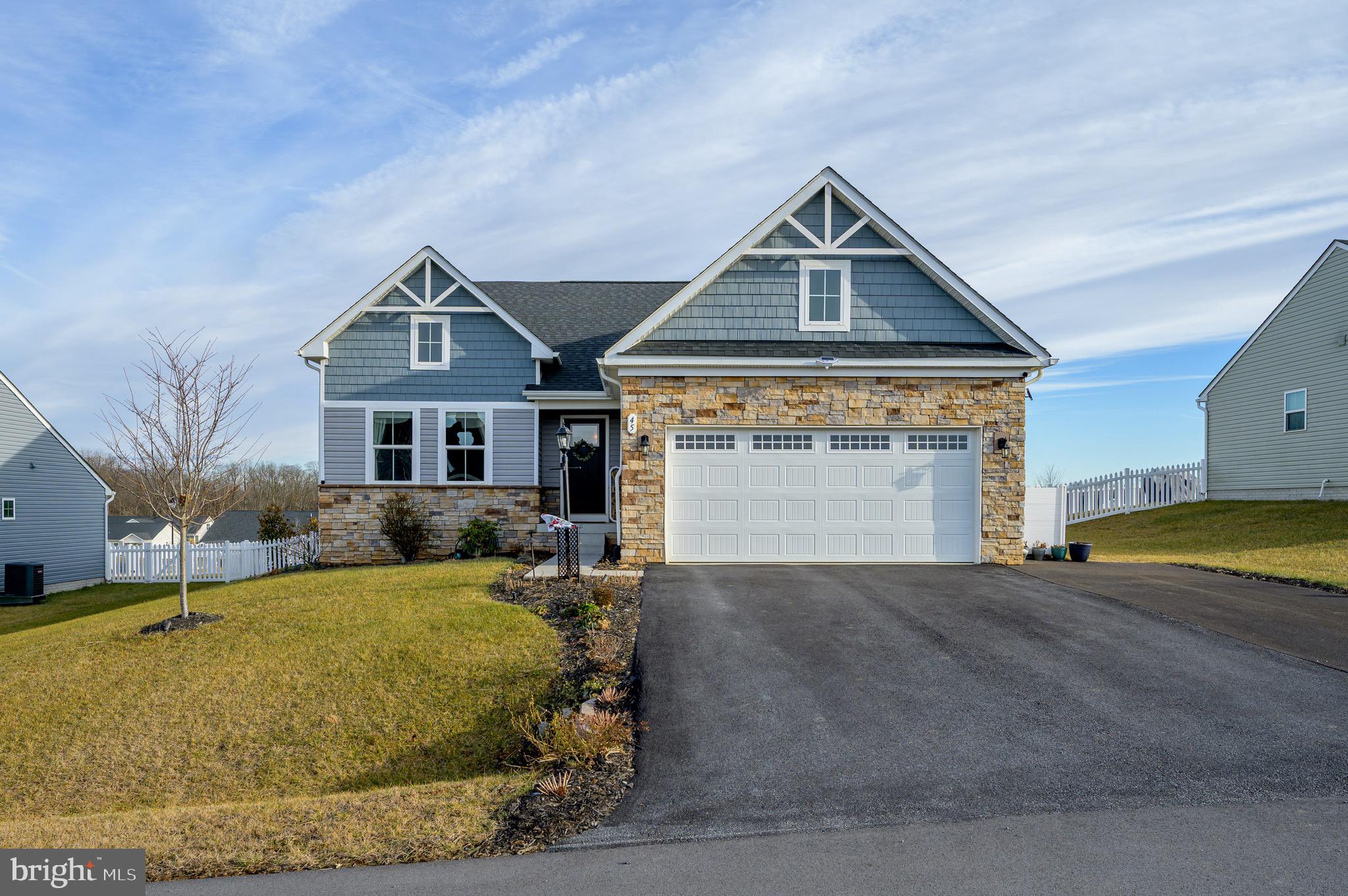 CARDINAL POINTE - Residential