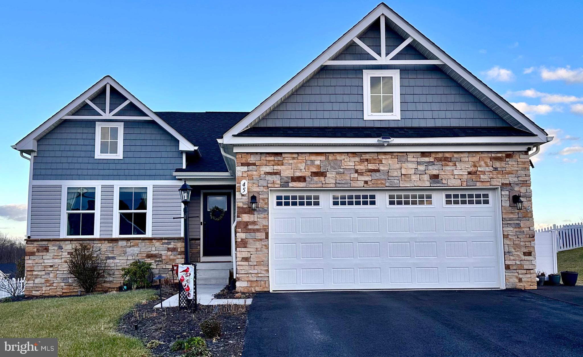 CARDINAL POINTE - Residential