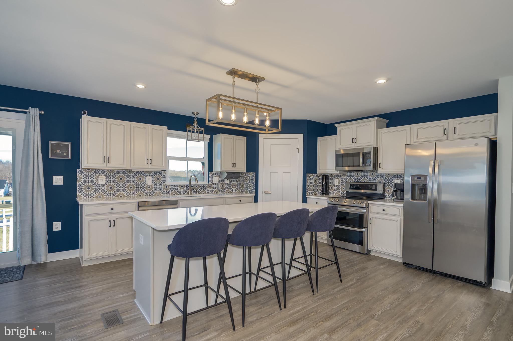 CARDINAL POINTE - Residential