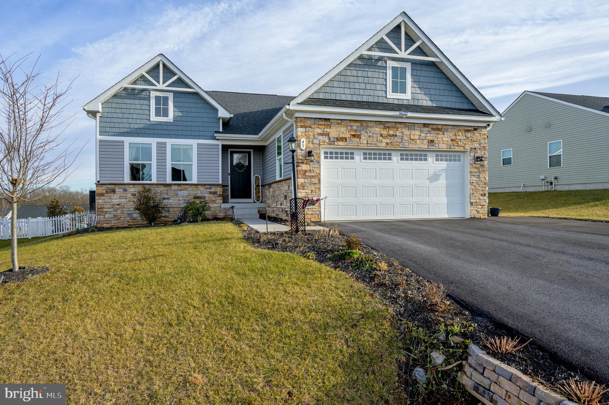 CARDINAL POINTE - Residential