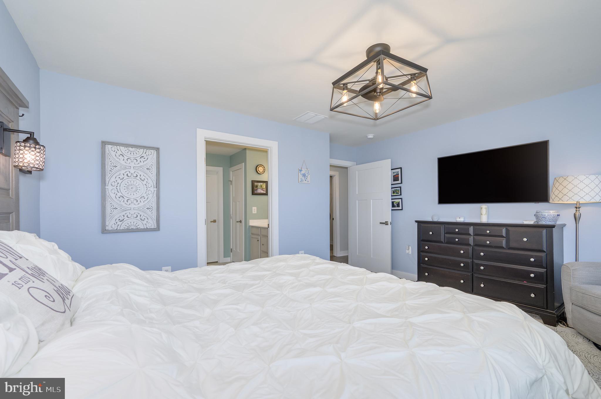 CARDINAL POINTE - Residential