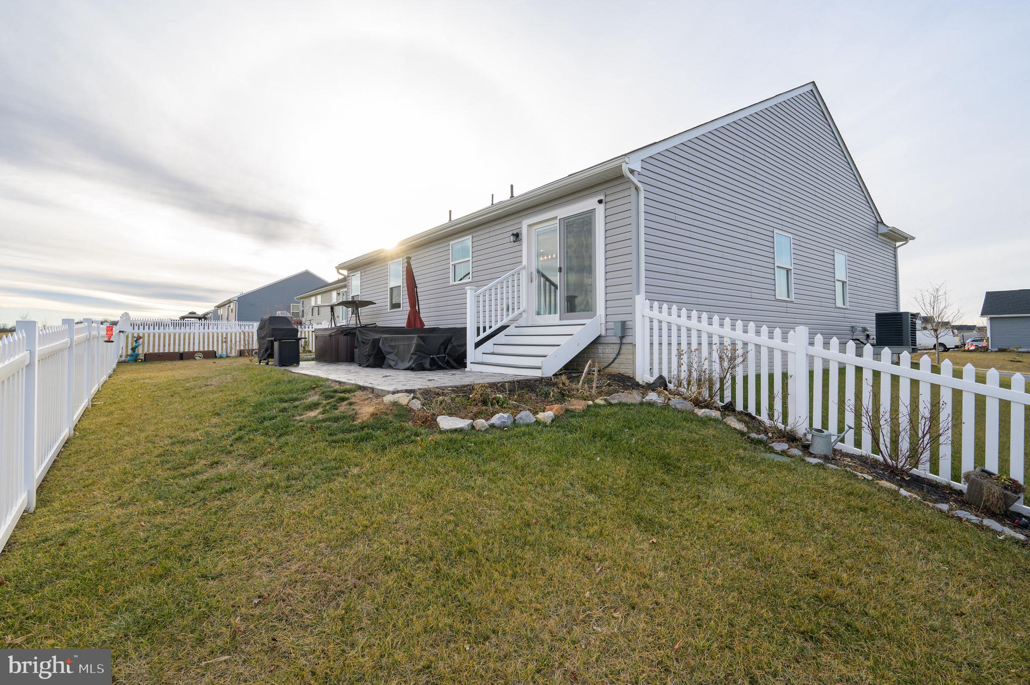 CARDINAL POINTE - Residential