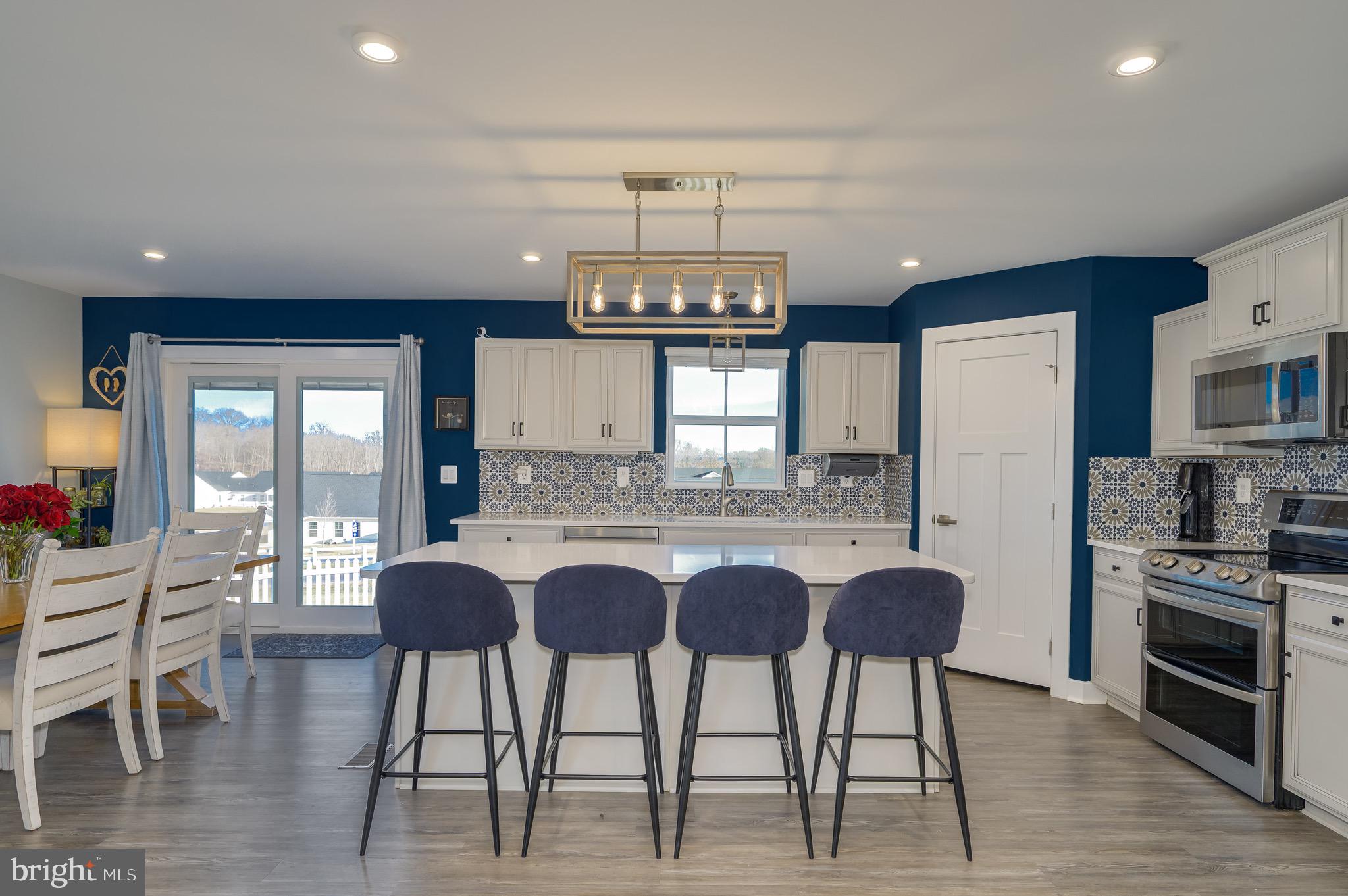 CARDINAL POINTE - Residential