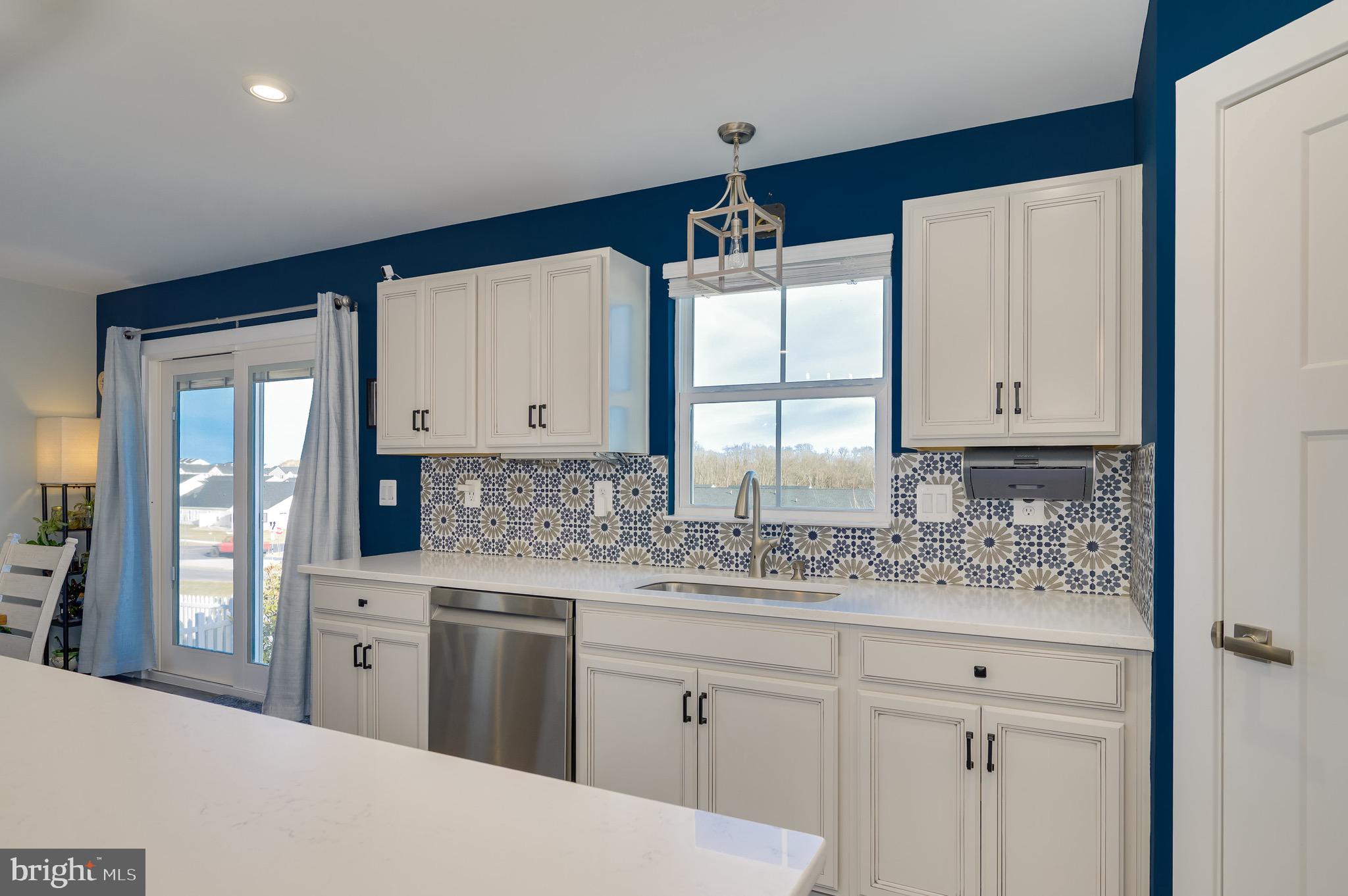 CARDINAL POINTE - Residential