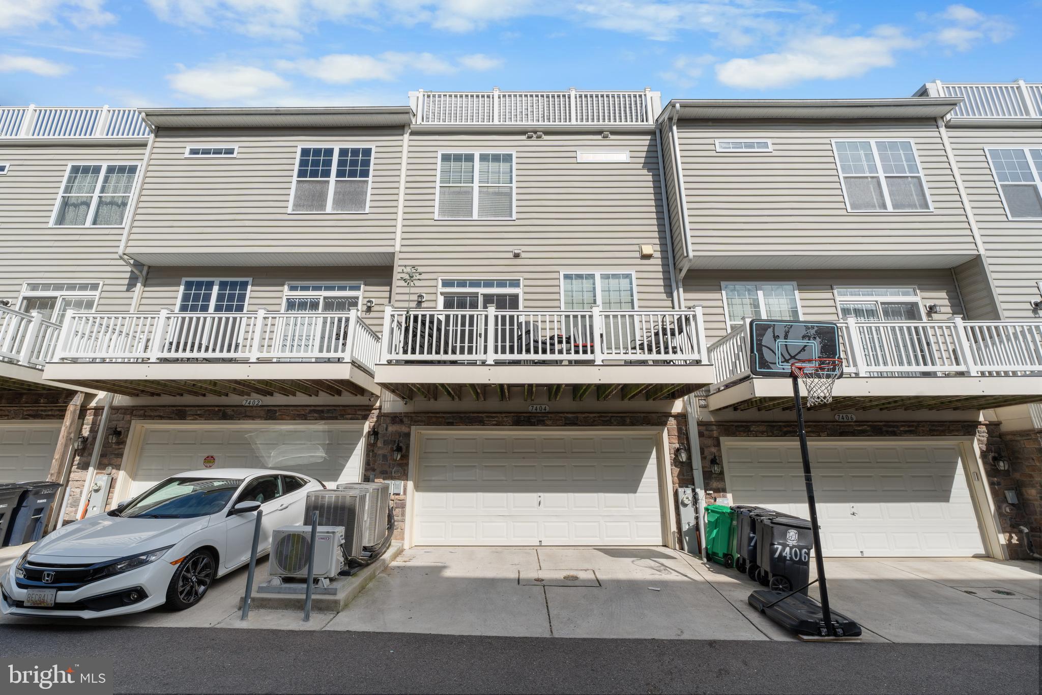 WOOD GLEN - Residential