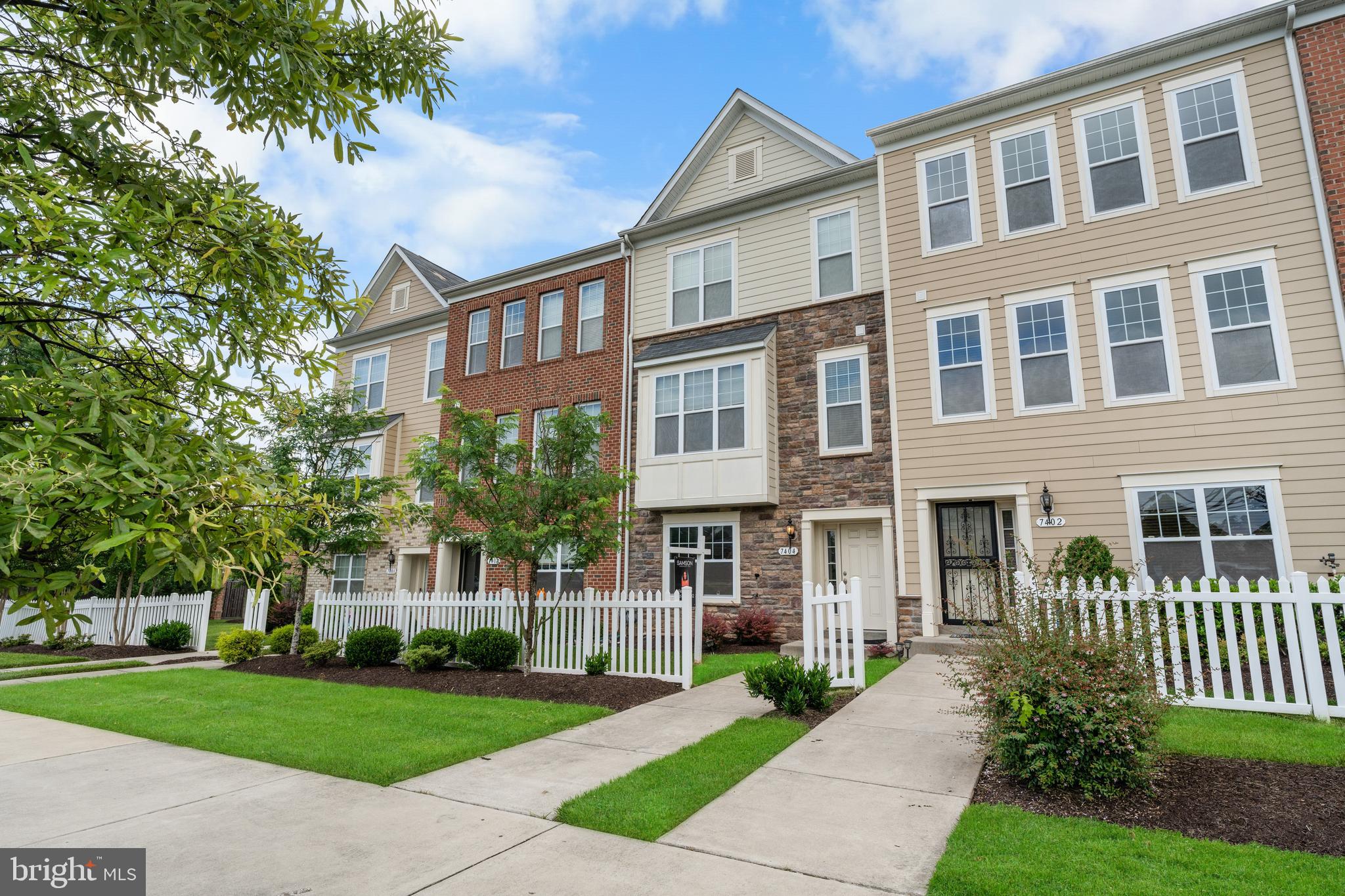 WOOD GLEN - Residential