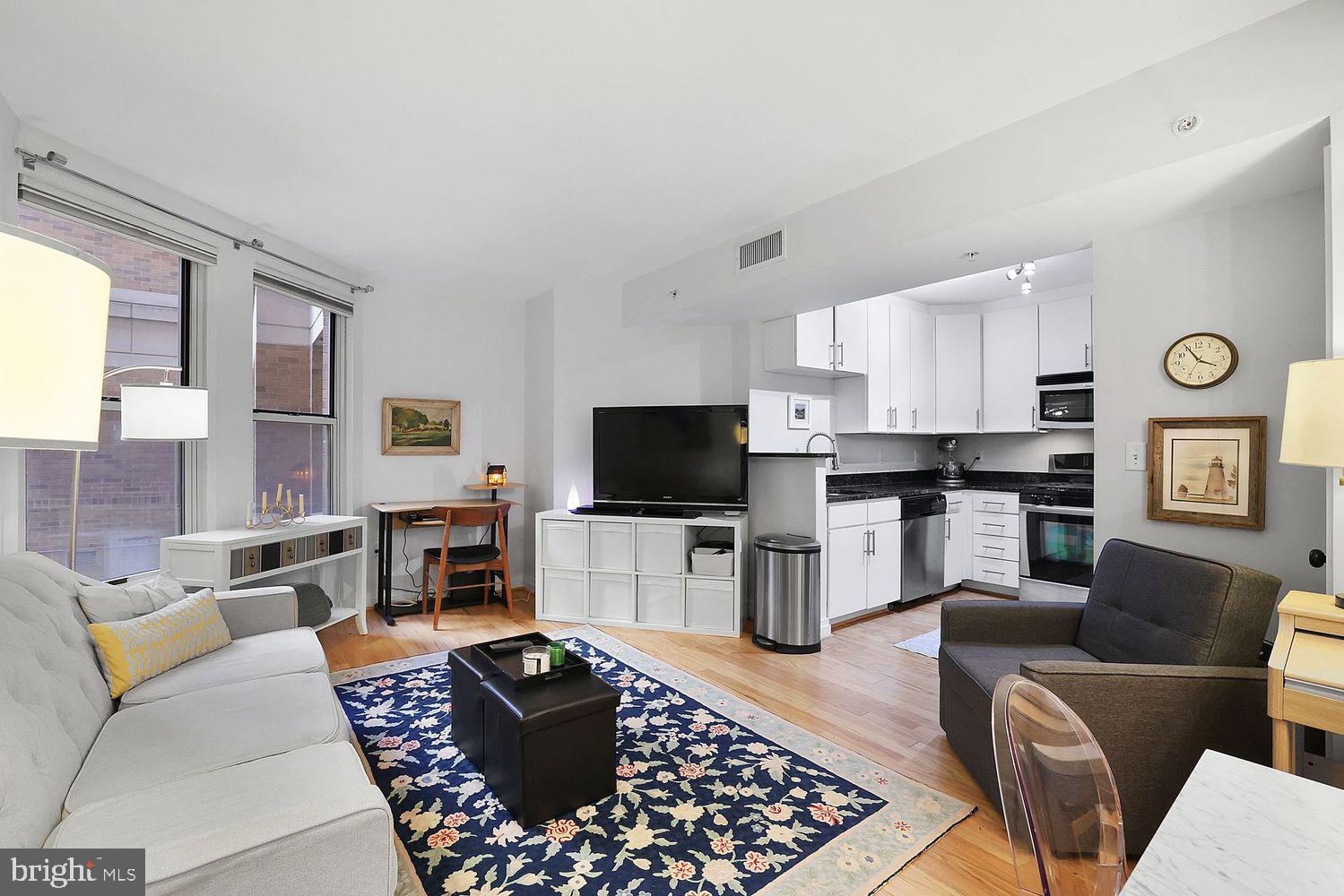 915 E STREET NW 403