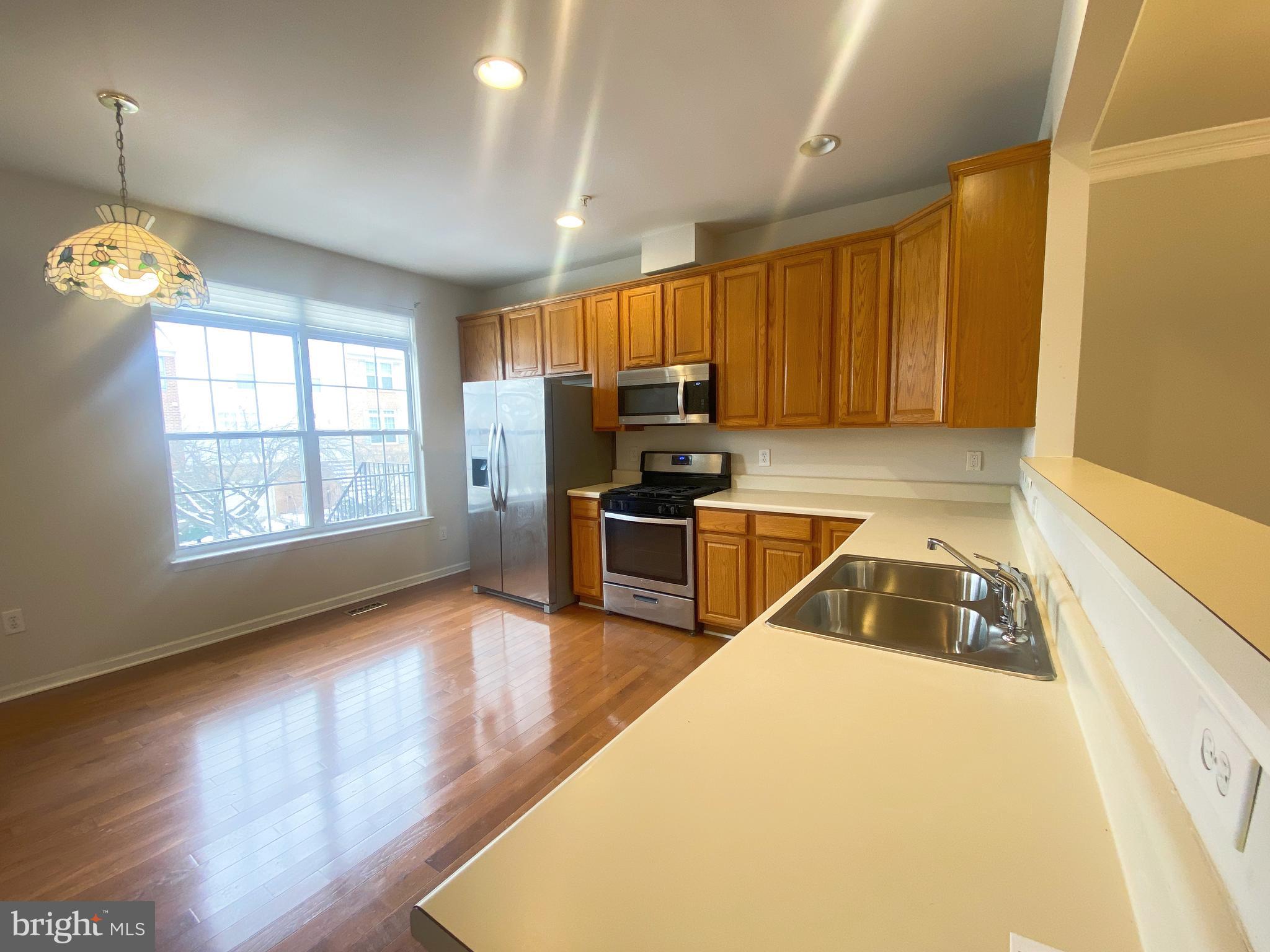 CLOPPERS MILL WEST - Residential Lease