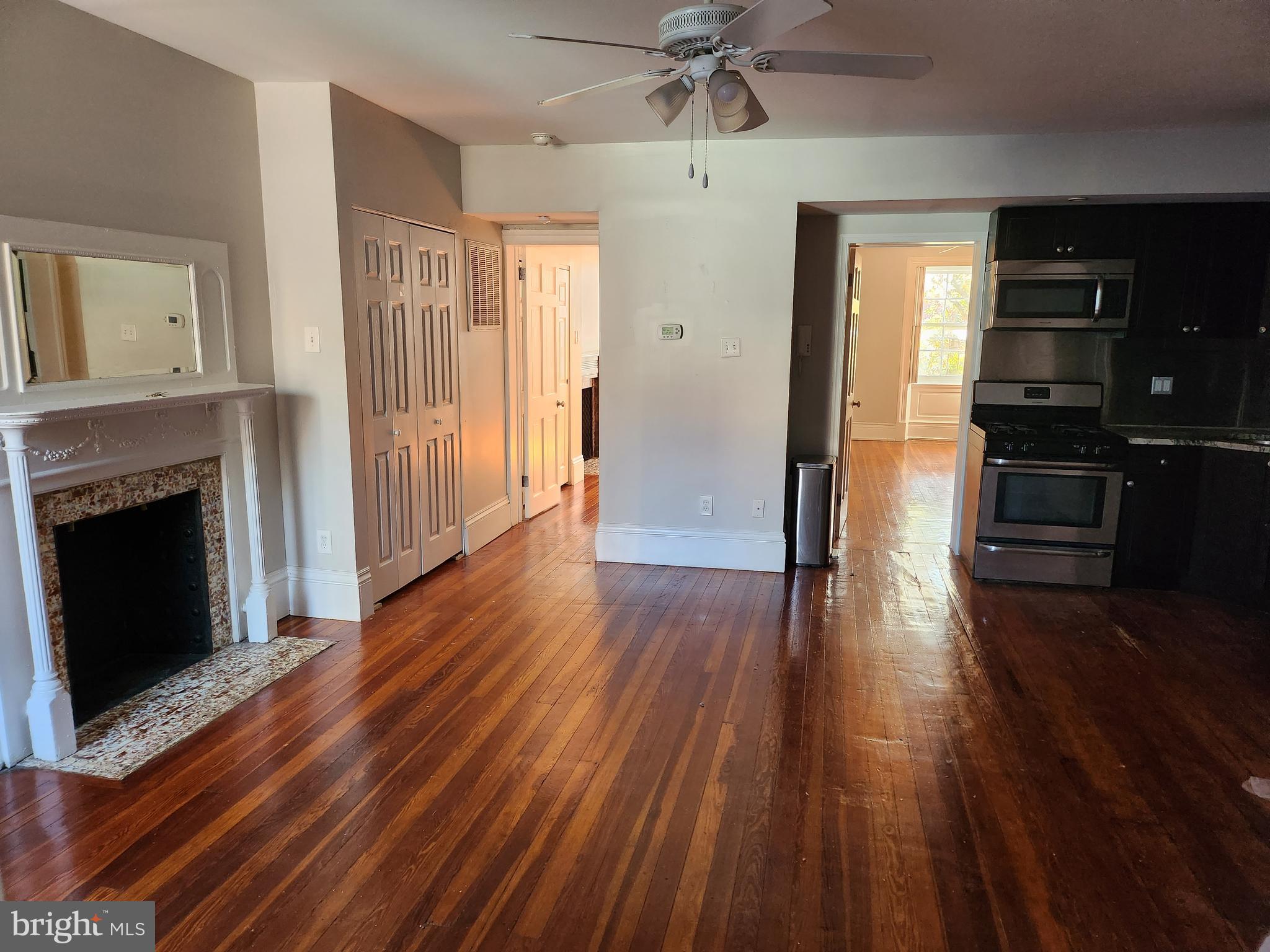 WASHINGTON SQ - Residential Lease