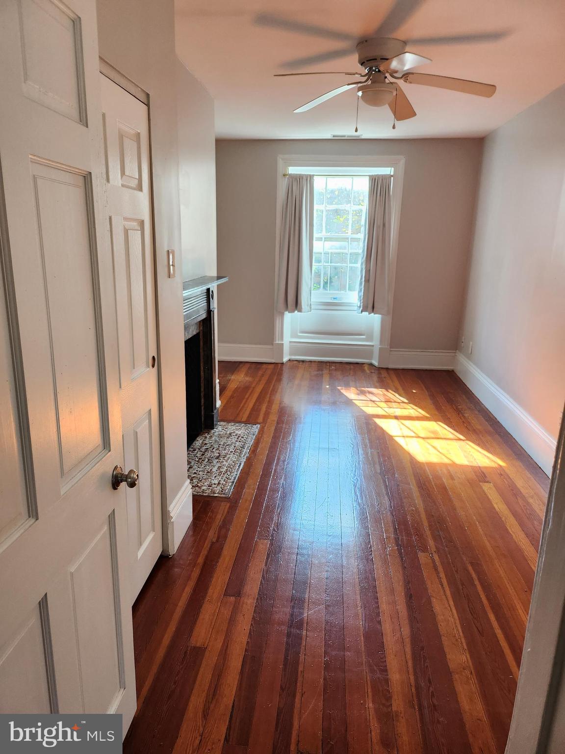 WASHINGTON SQ - Residential Lease
