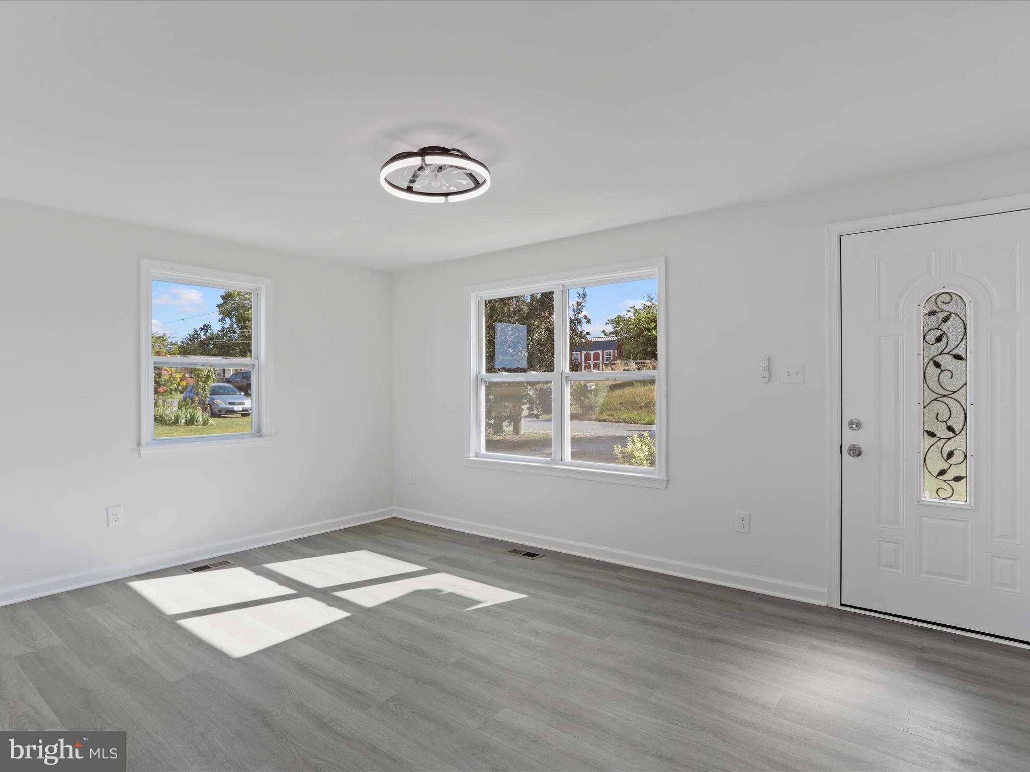 ORCHARD HILLS - Residential