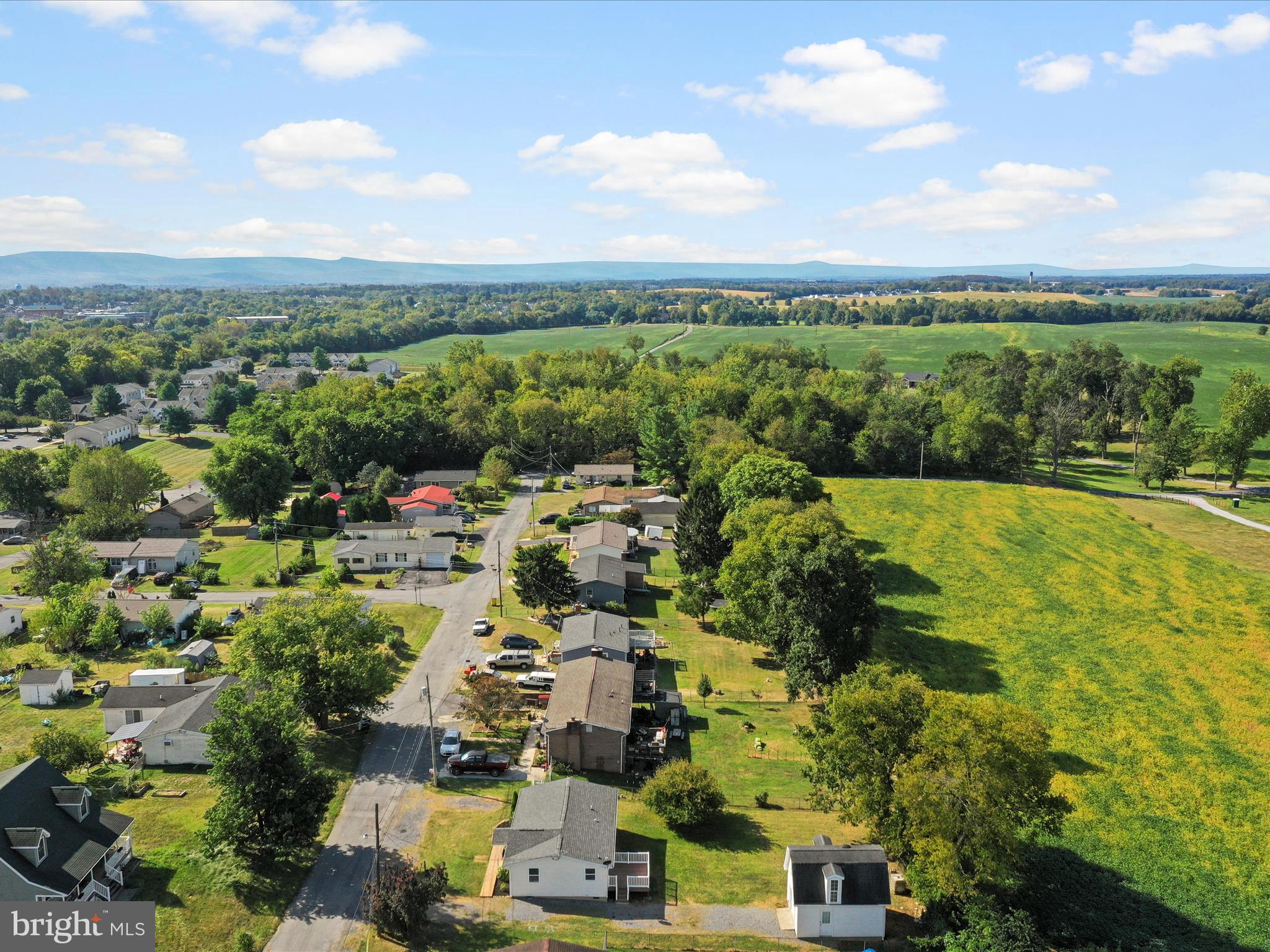 ORCHARD HILLS - Residential