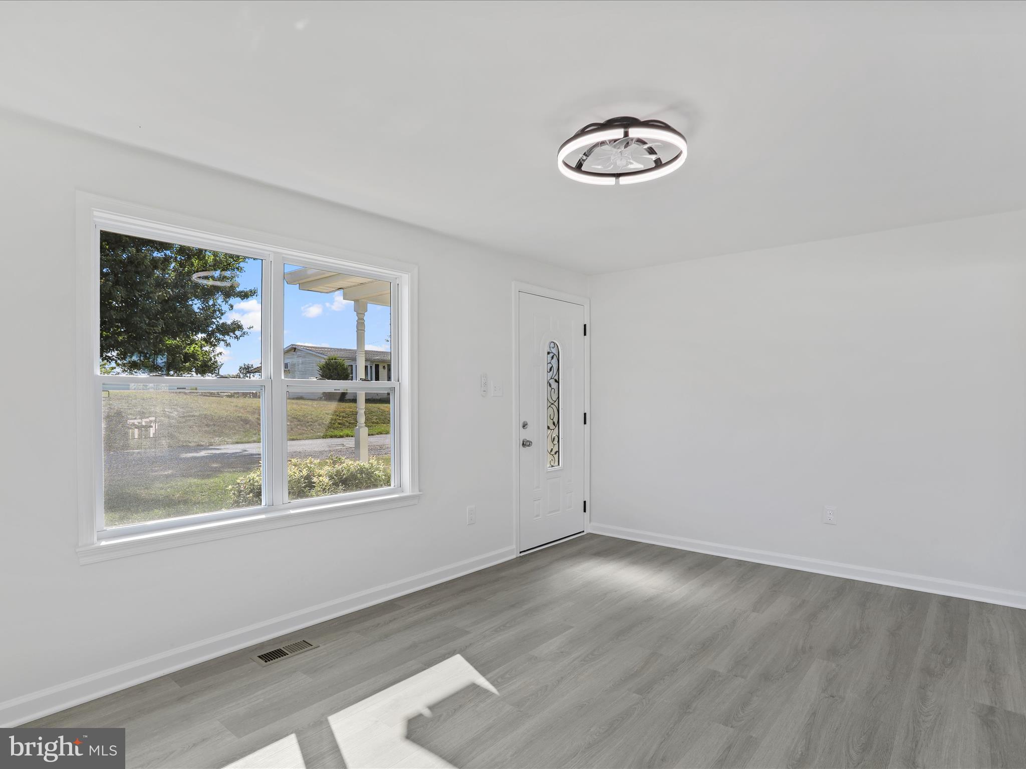 ORCHARD HILLS - Residential