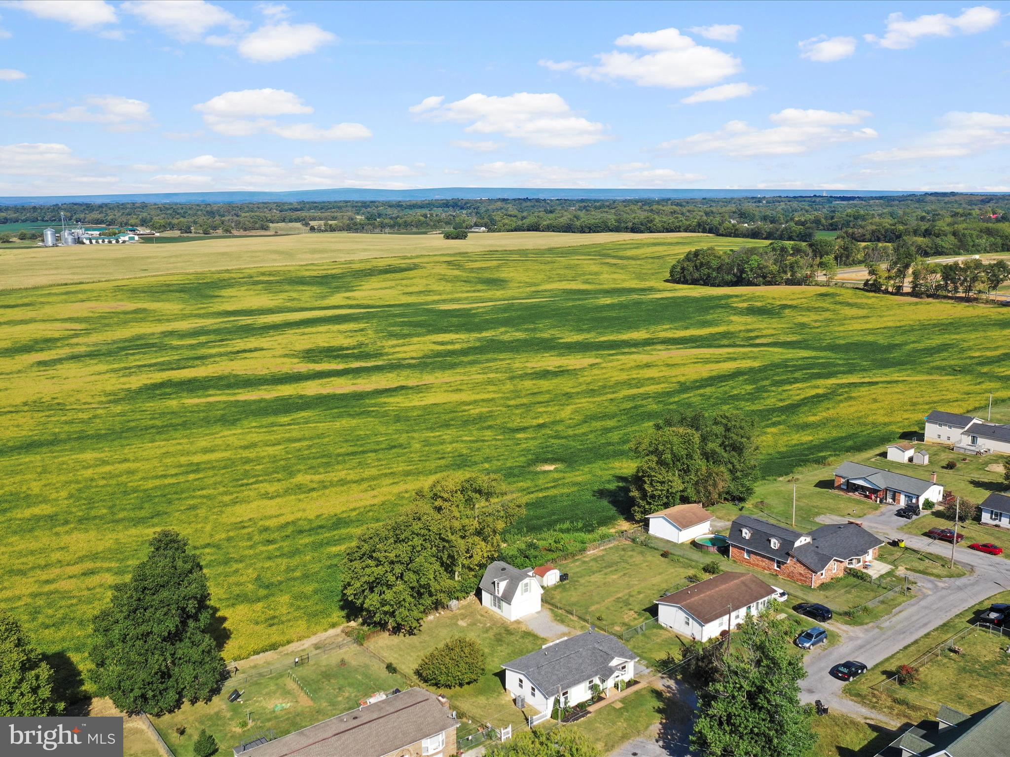 ORCHARD HILLS - Residential