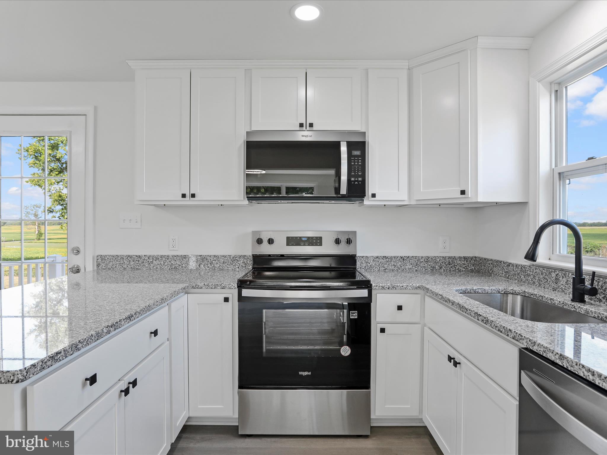 ORCHARD HILLS - Residential