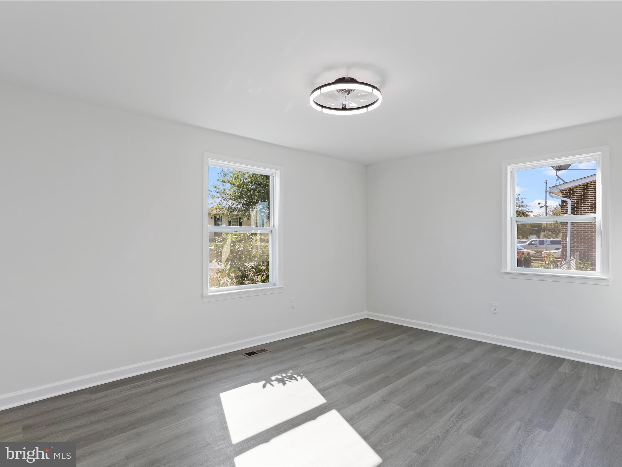 ORCHARD HILLS - Residential