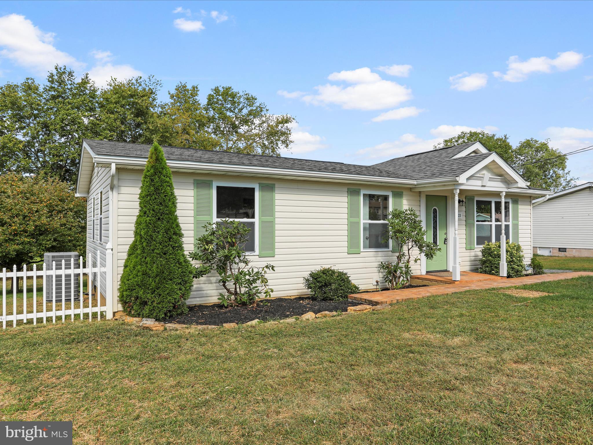 ORCHARD HILLS - Residential