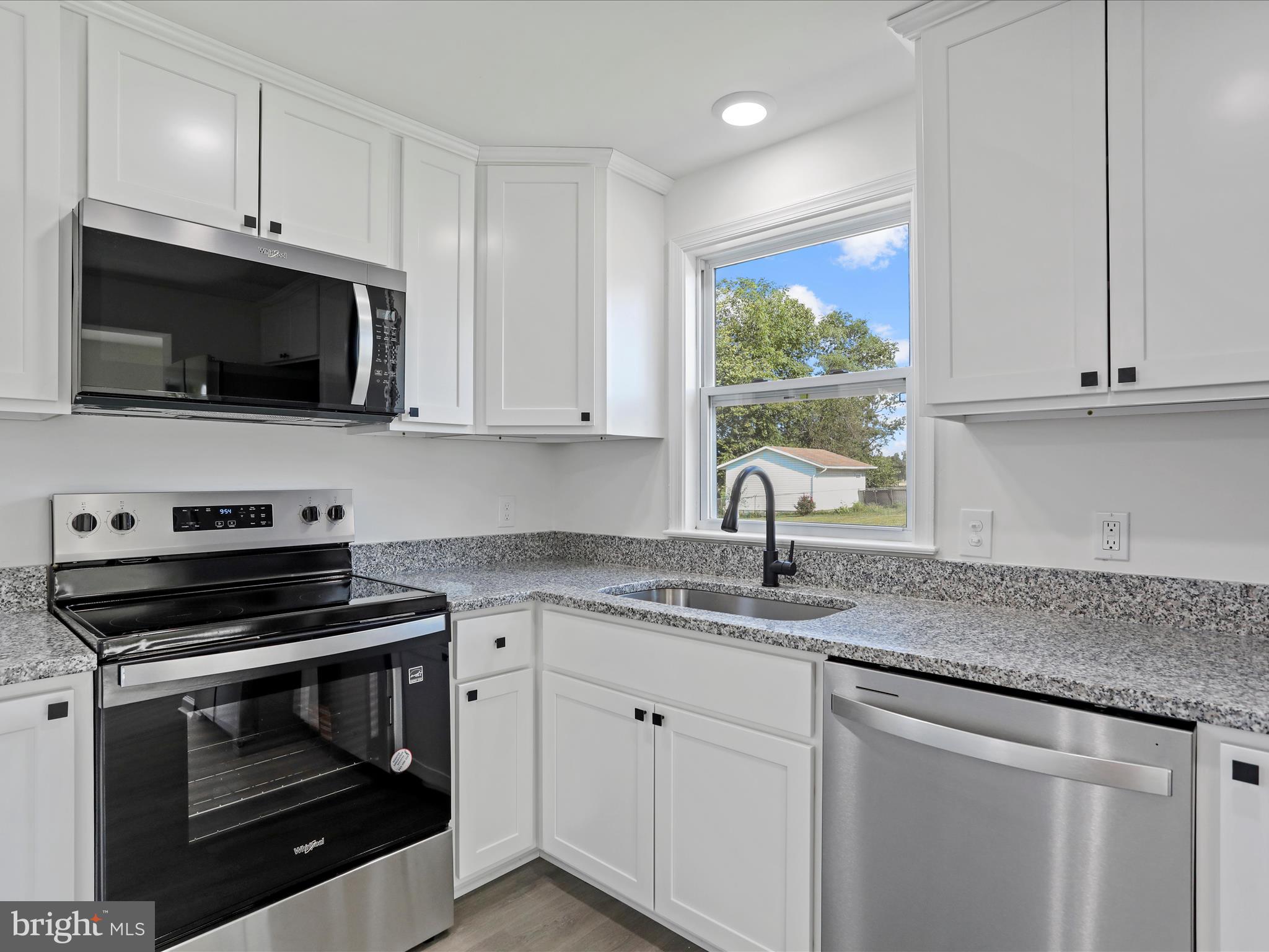 ORCHARD HILLS - Residential