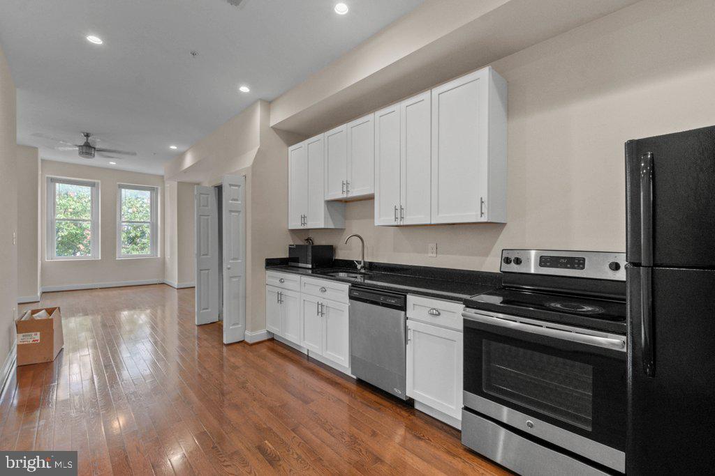 CHARLES VILLAGE - Residential Income