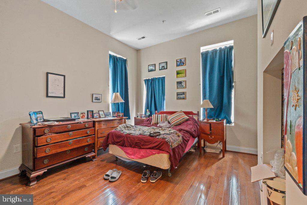 CHARLES VILLAGE - Residential Income