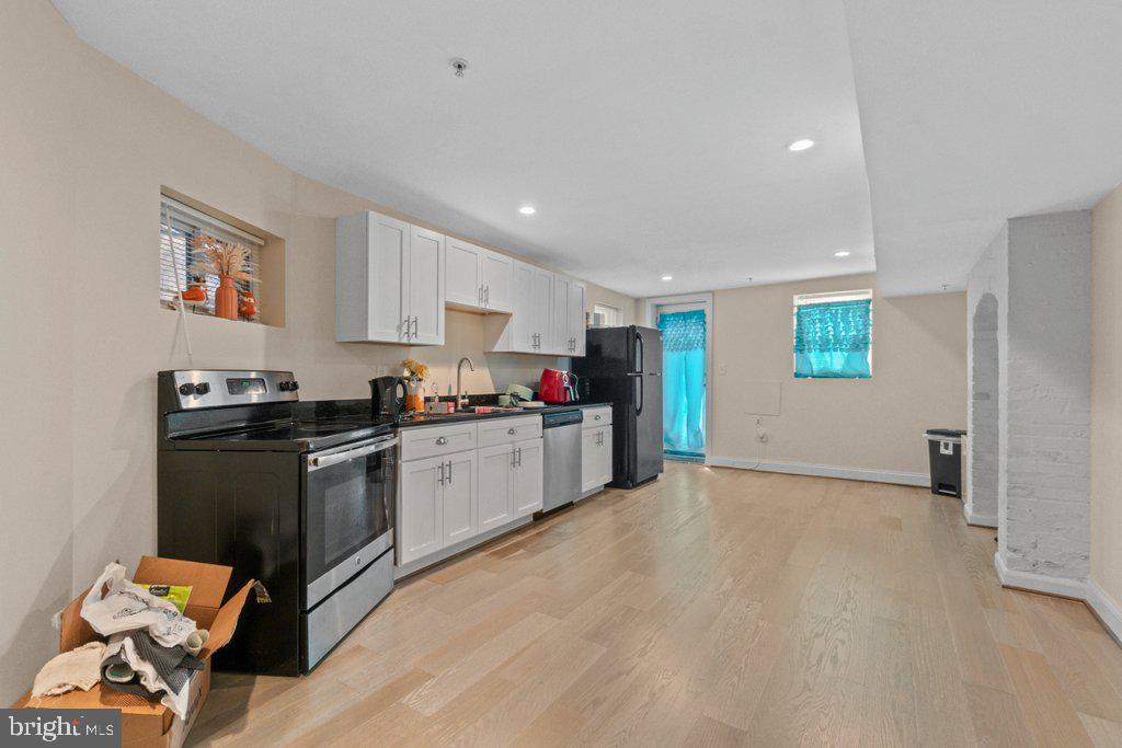 CHARLES VILLAGE - Residential Income