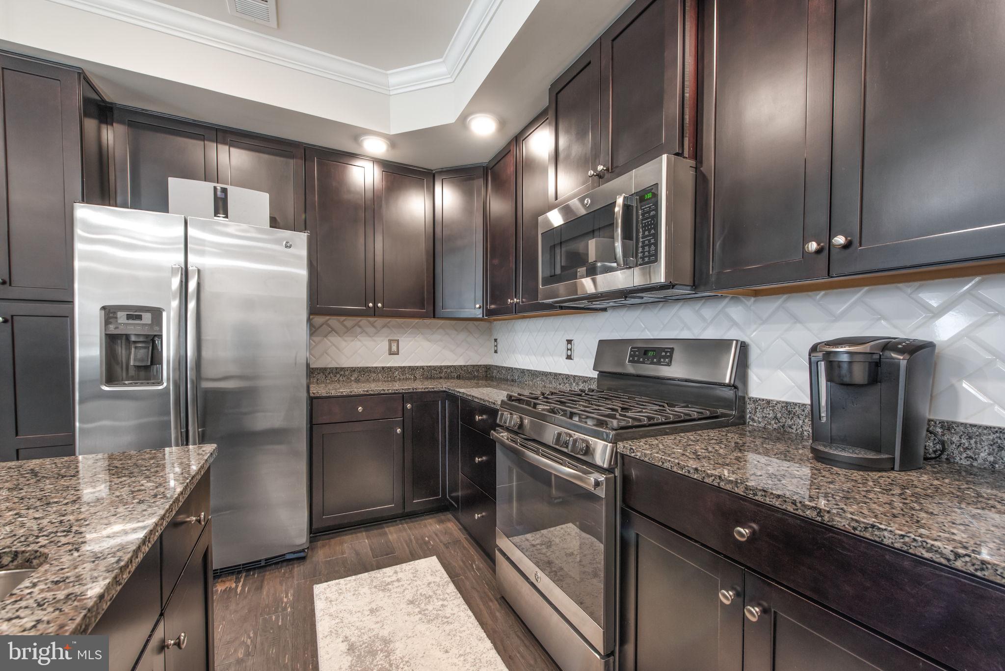 VIRGINIA MANOR - Residential Lease