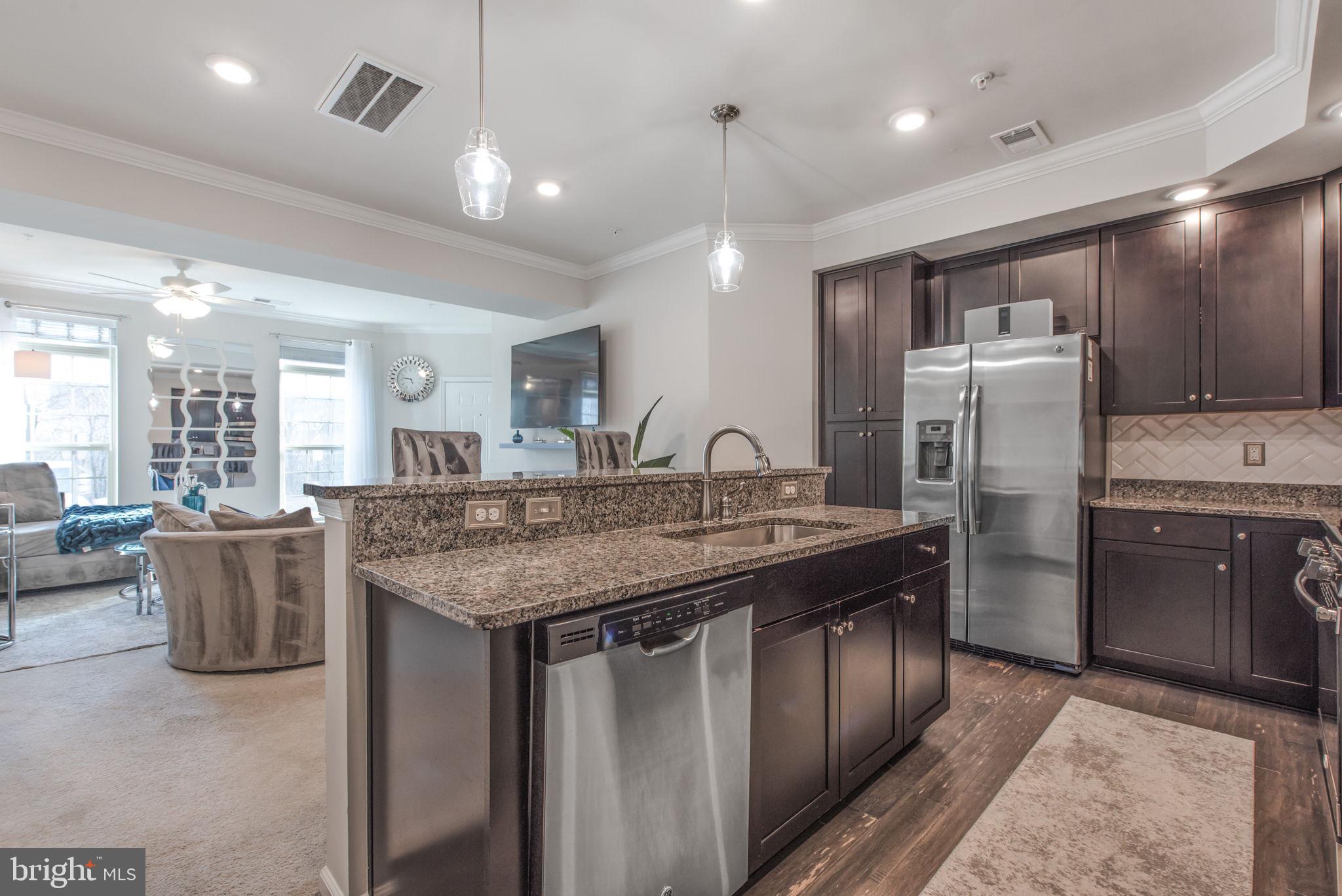 VIRGINIA MANOR - Residential Lease