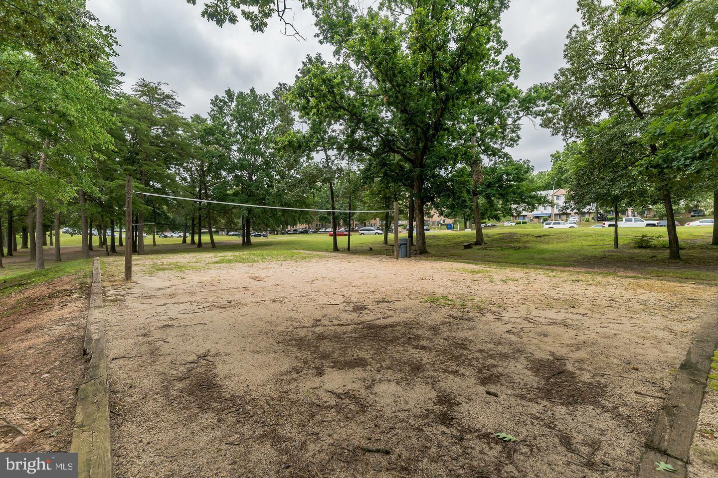 SUMMERTREE - Residential Lease