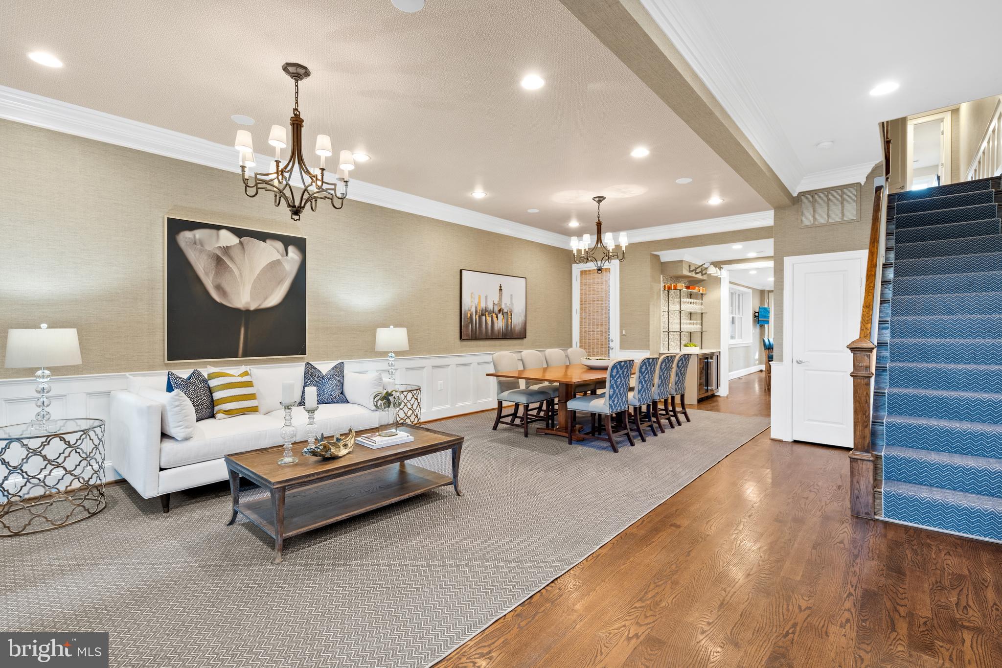 625 MASSACHUSETTS AVENUE NE