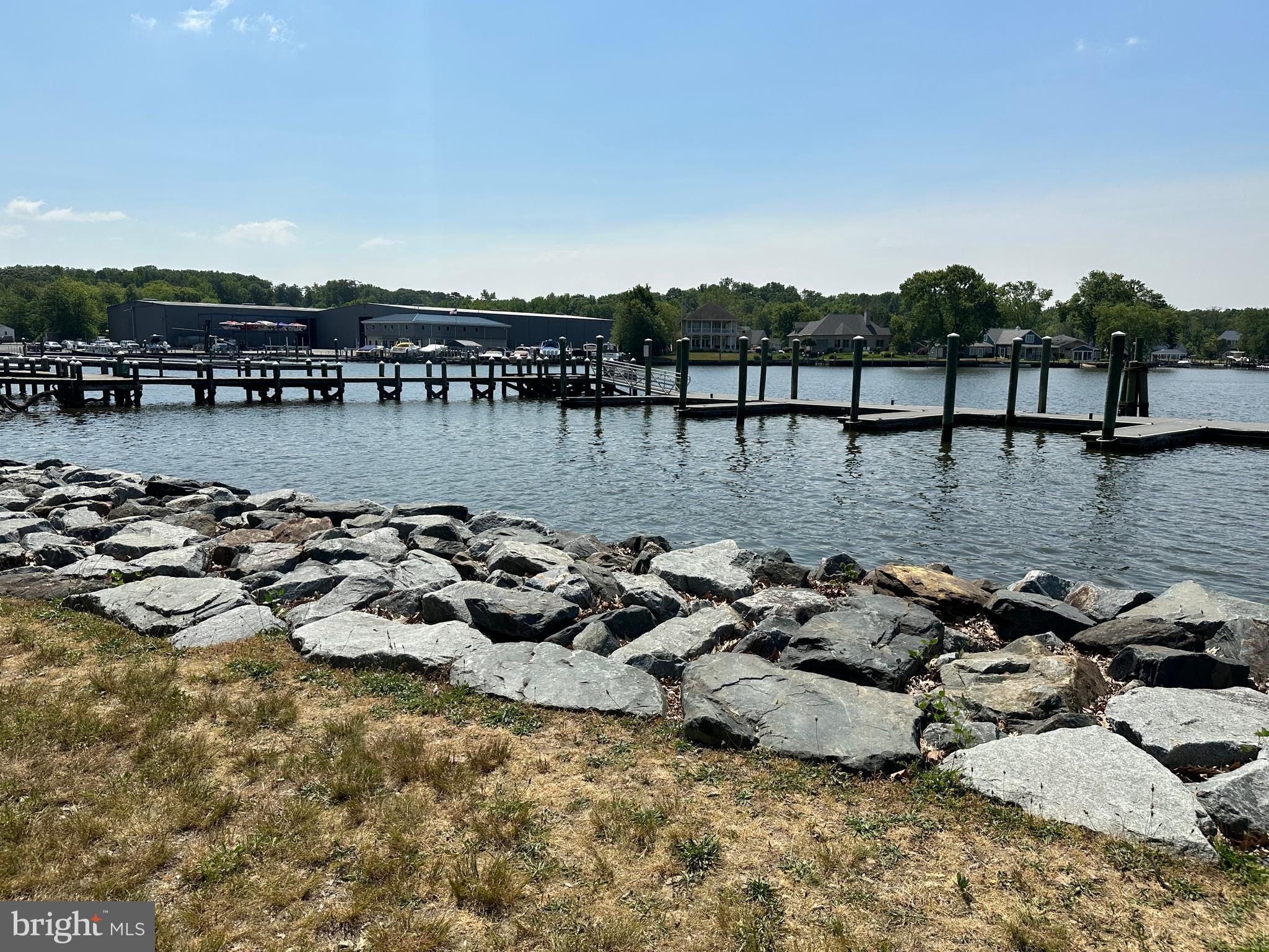 MONTGOMERY OAKS - Residential