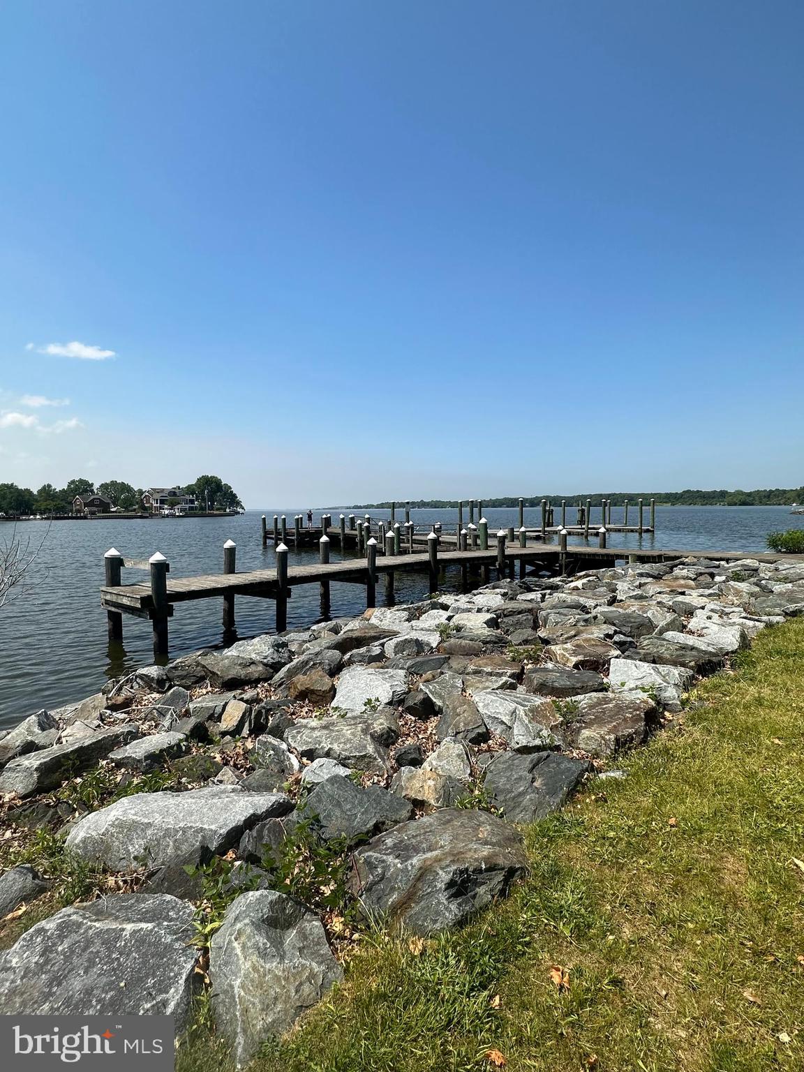 MONTGOMERY OAKS - Residential