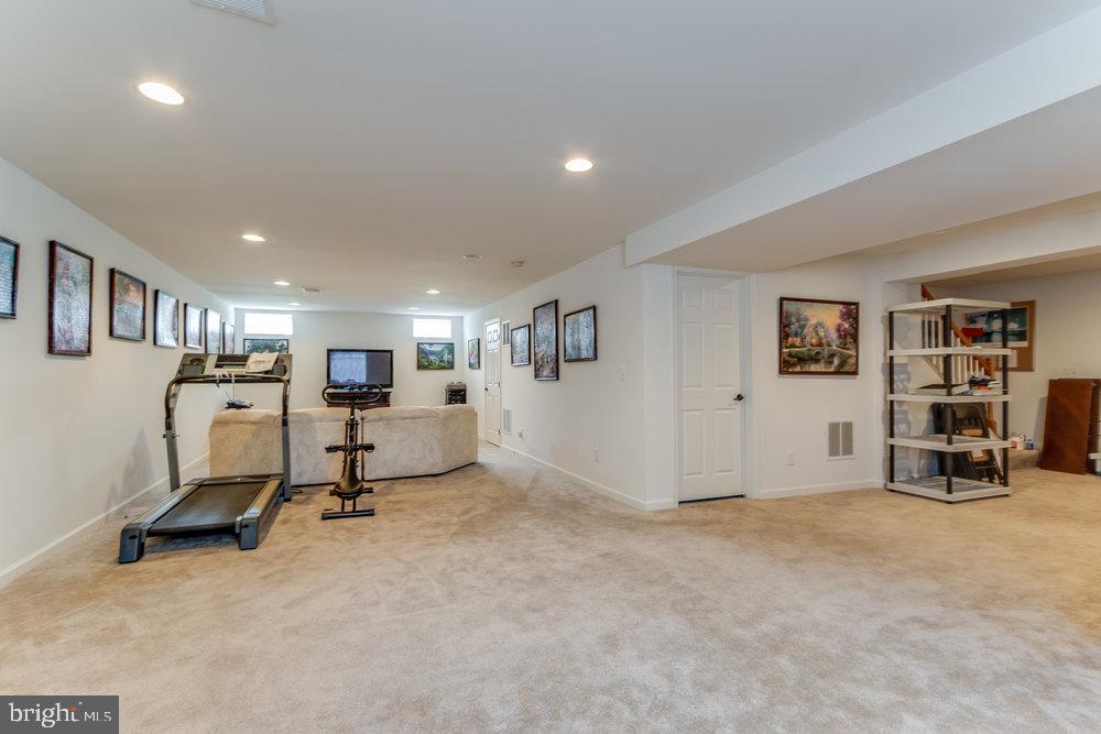 HAZEL FARM - Residential