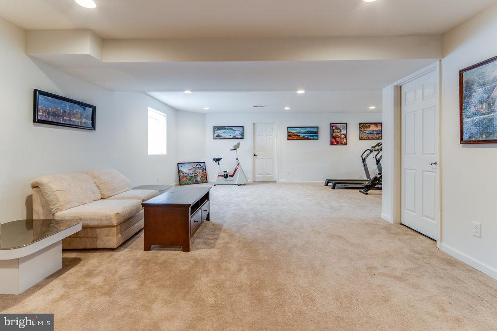 HAZEL FARM - Residential