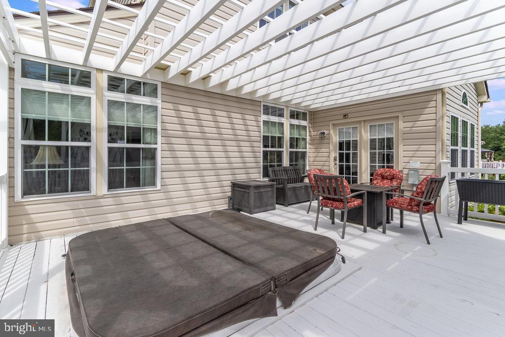 HAZEL FARM - Residential