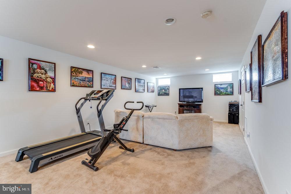 HAZEL FARM - Residential