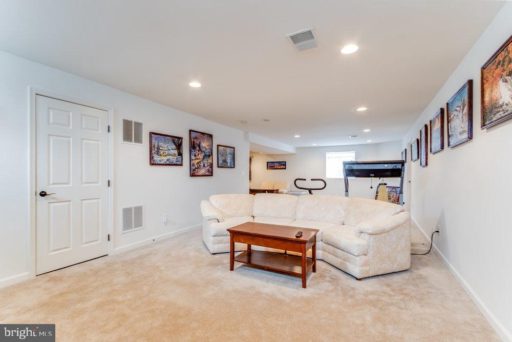 HAZEL FARM - Residential