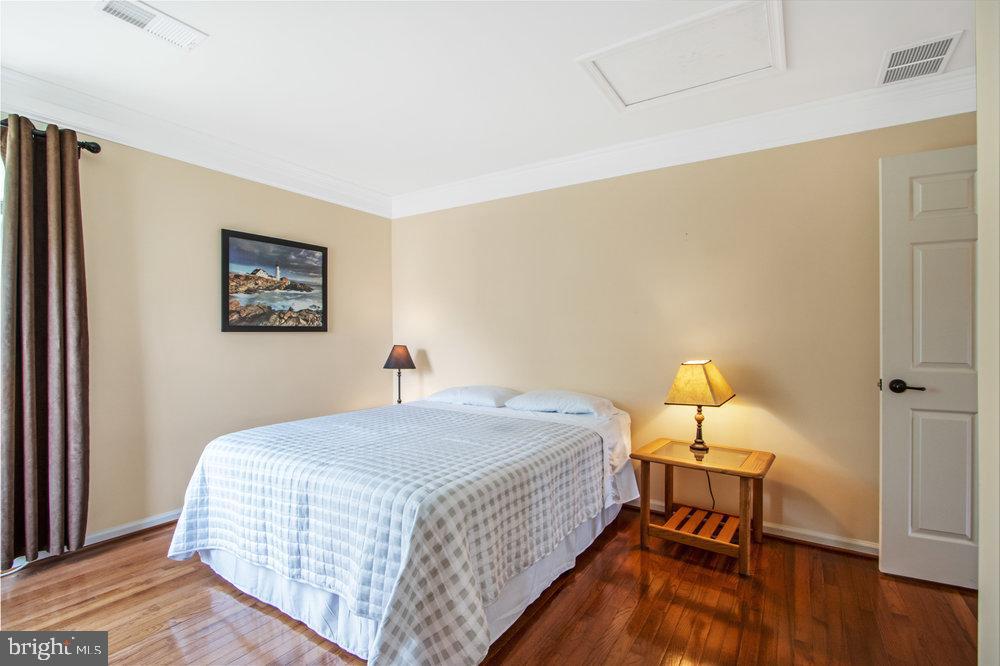 HAZEL FARM - Residential