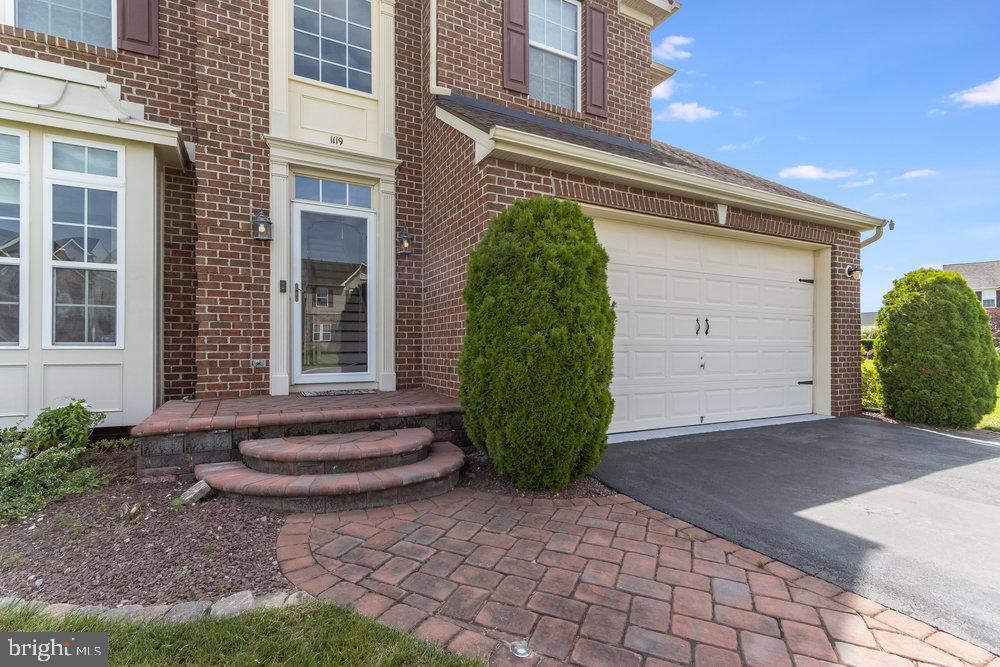 HAZEL FARM - Residential