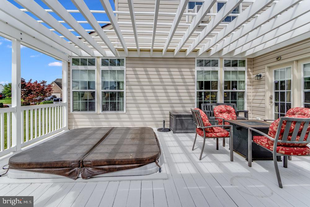 HAZEL FARM - Residential