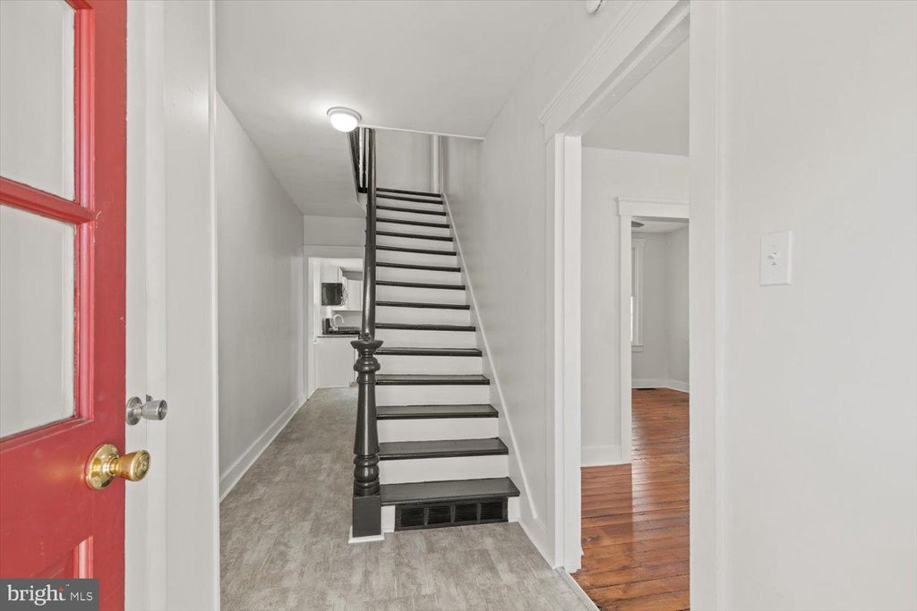 Photo of 24 W STIEGEL ST, MANHEIM, PA 17545 (MLS # PALA2033466)