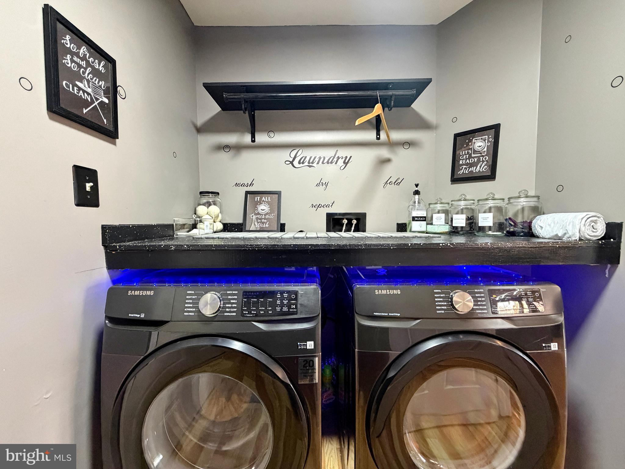 POTOMAC KNOLLS - Residential