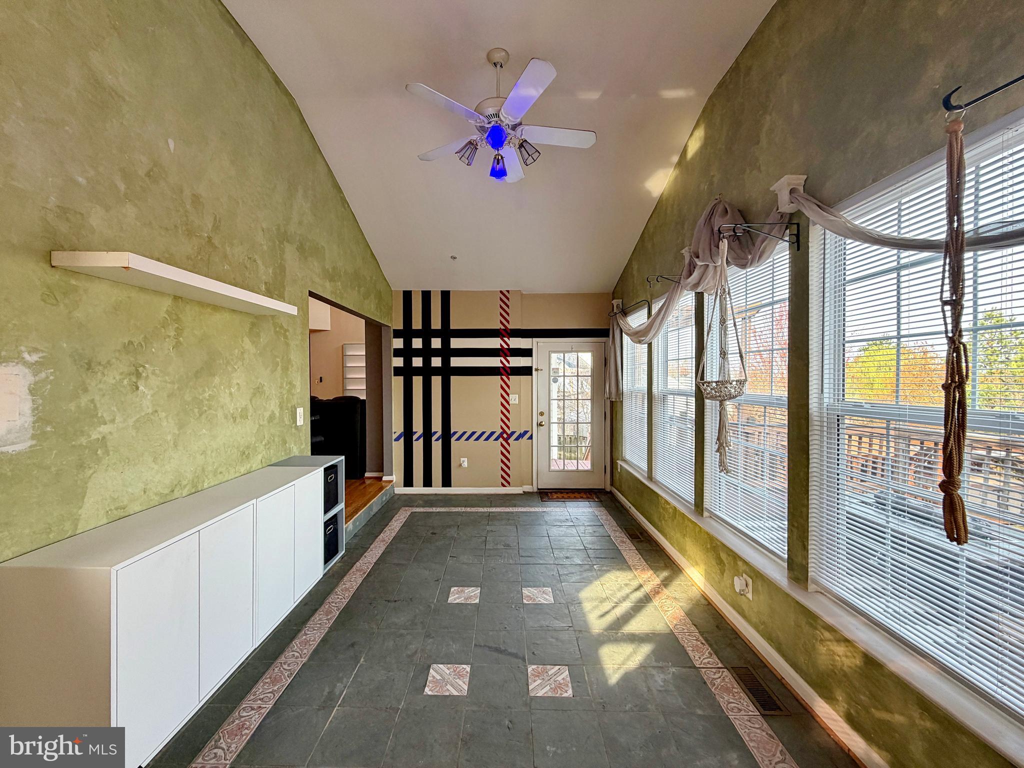 POTOMAC KNOLLS - Residential