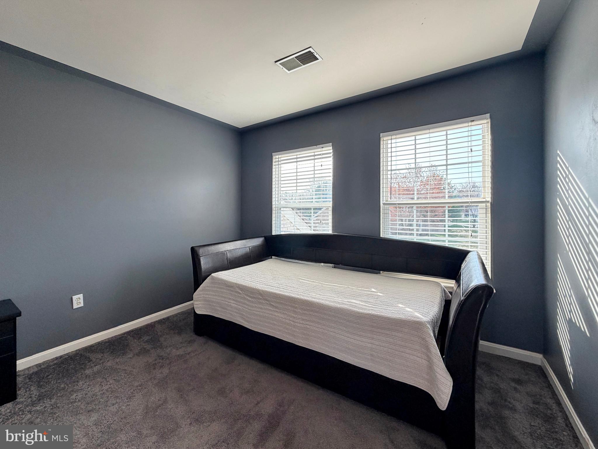 POTOMAC KNOLLS - Residential