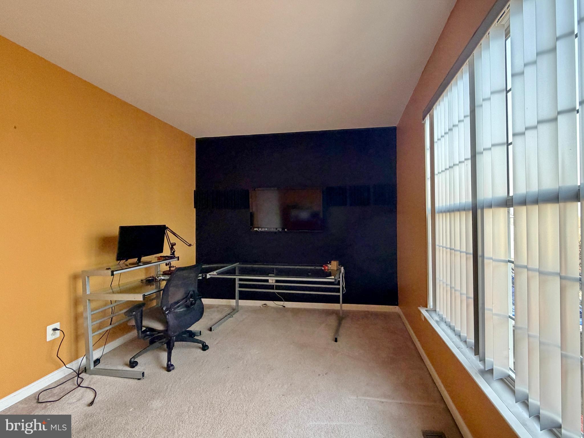 POTOMAC KNOLLS - Residential