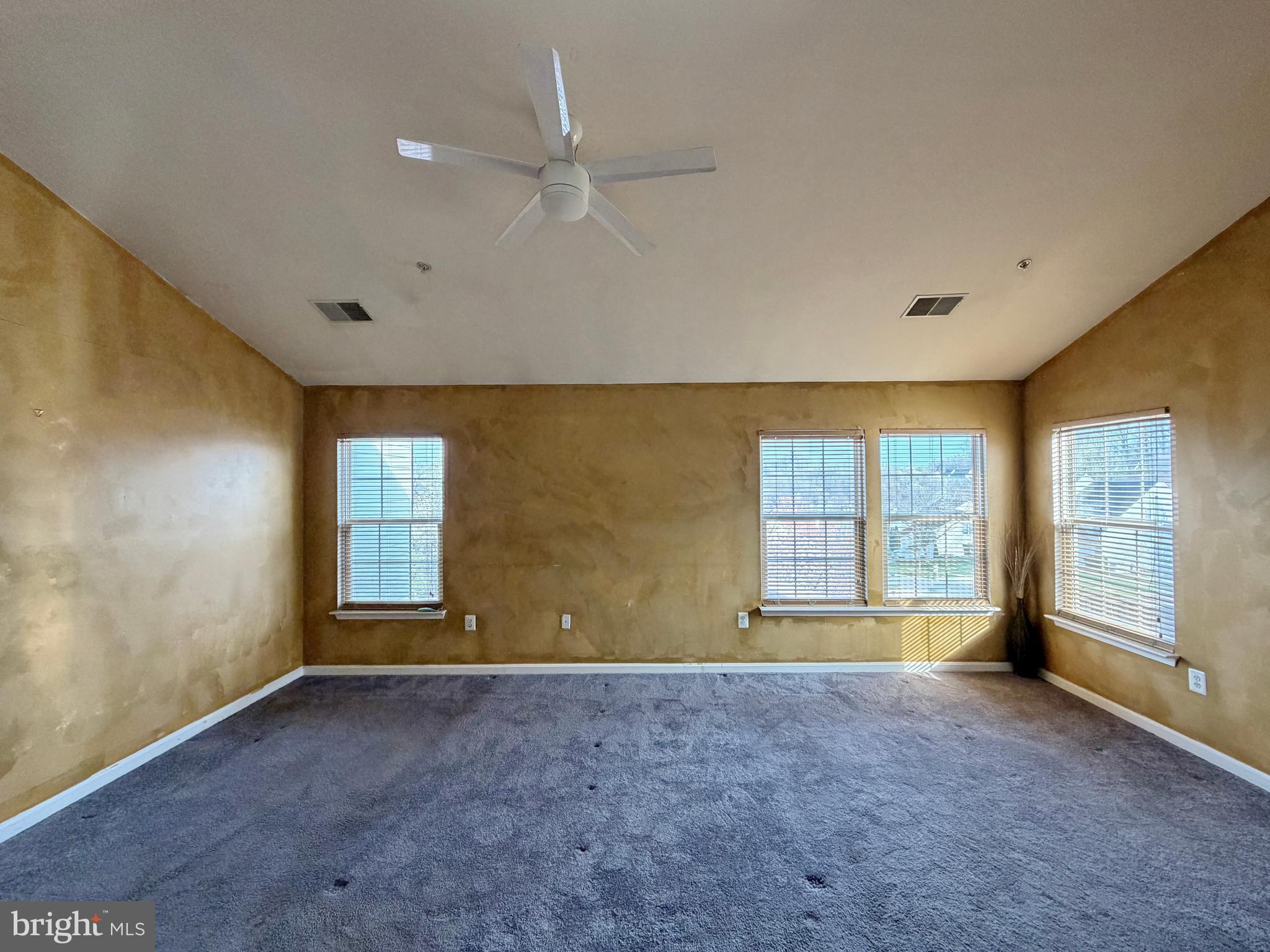 POTOMAC KNOLLS - Residential