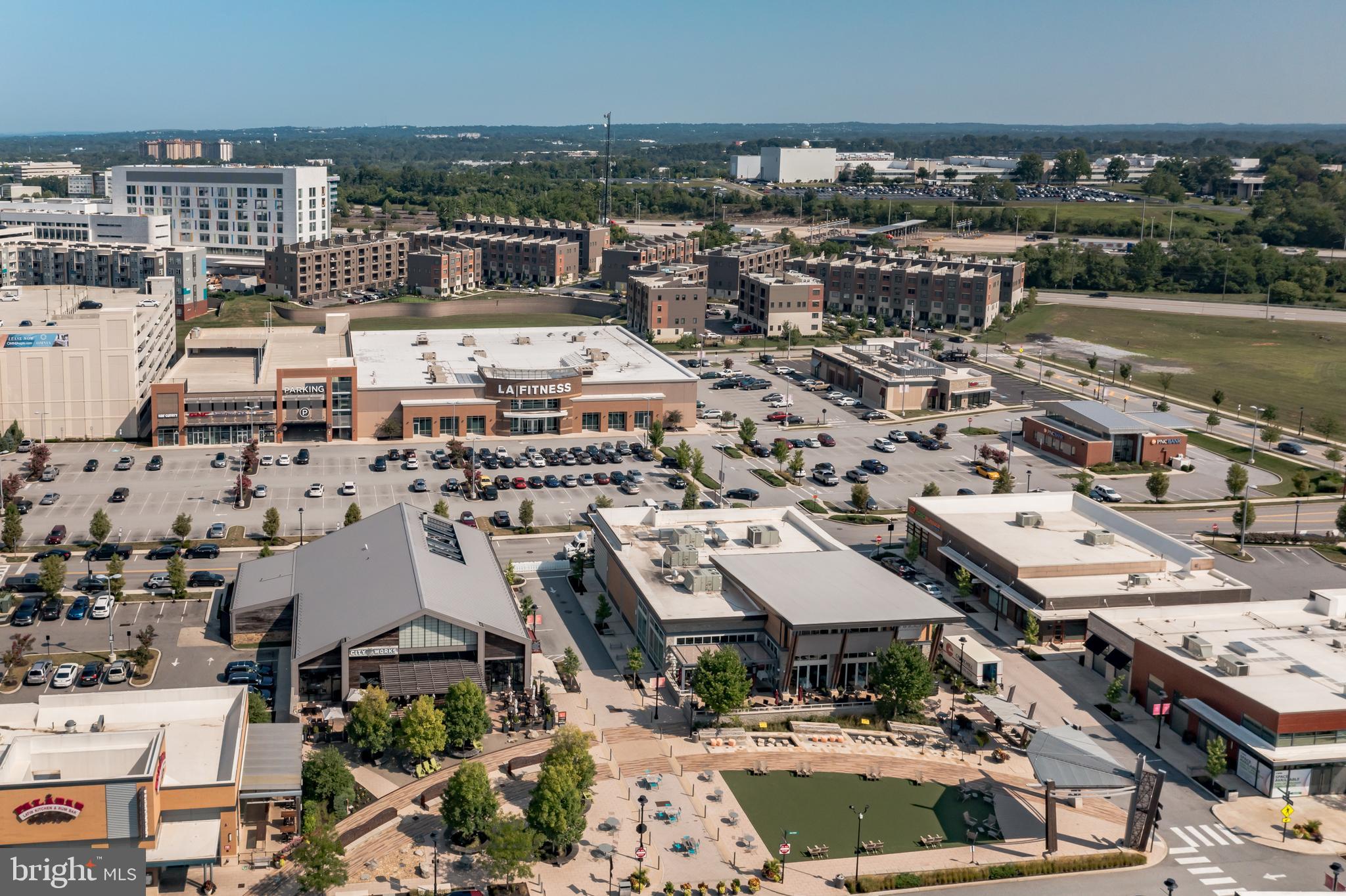 BROWNSTONES AT VF - Residential