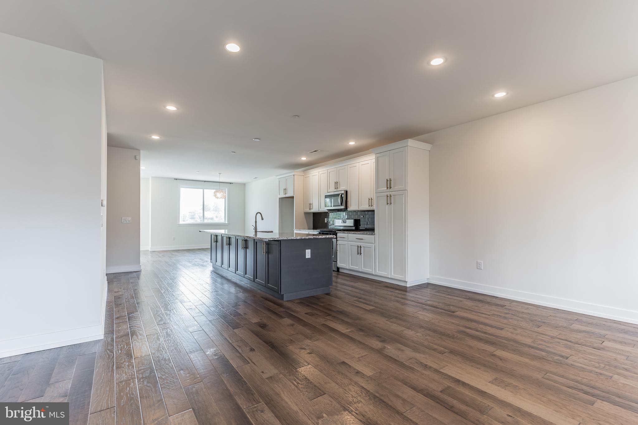BROWNSTONES AT VF - Residential