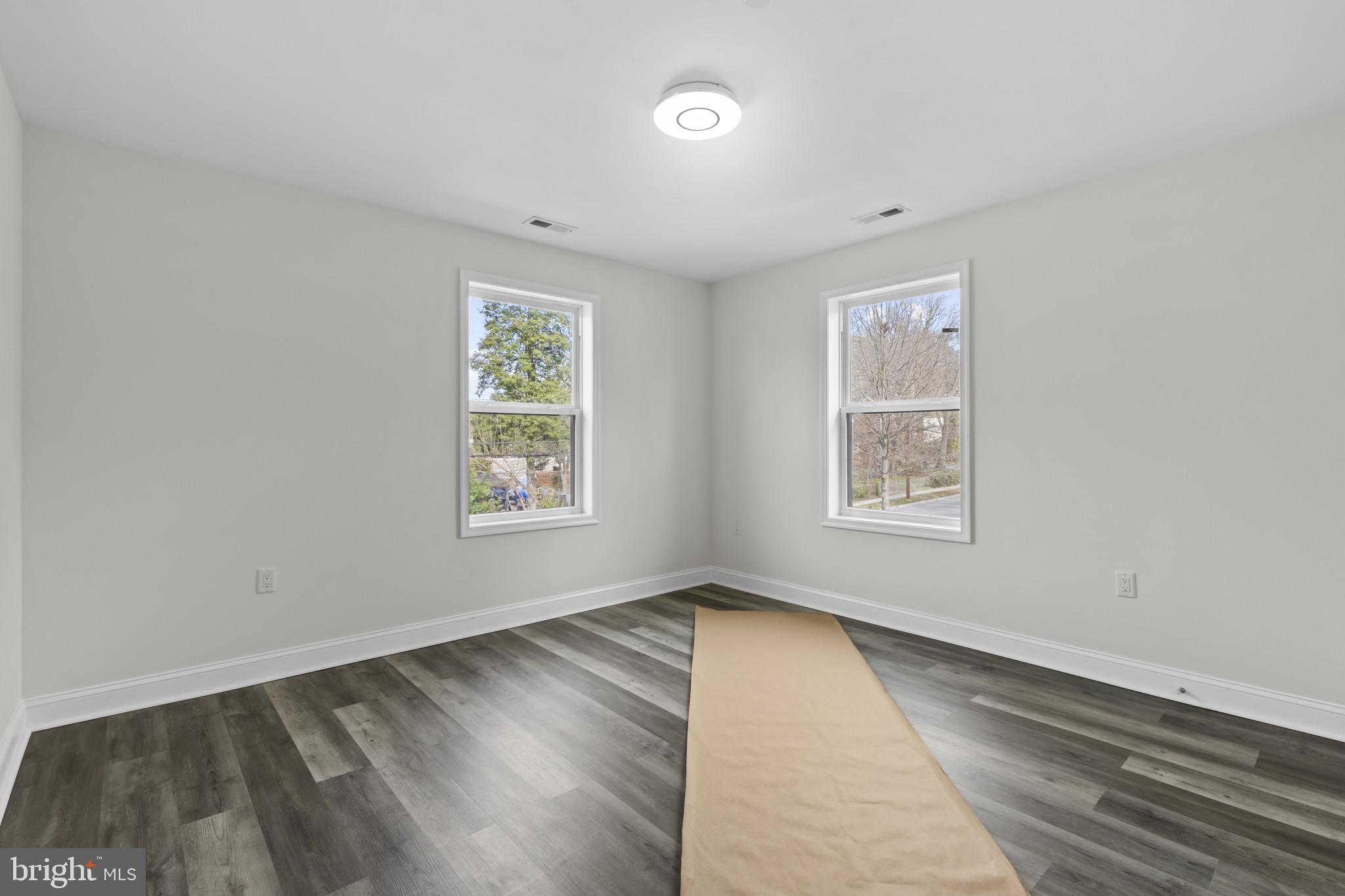 CLEARWOOD - Residential