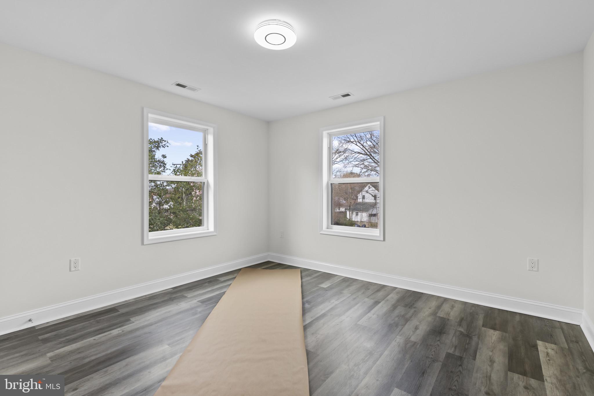 CLEARWOOD - Residential